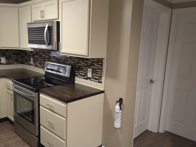 110 Sayles Ave #A — Photo 5