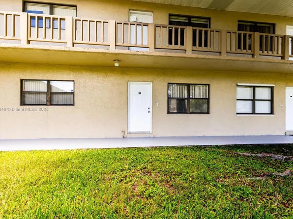 10370 SW 220th St APT 113, Miami, FL 33190
