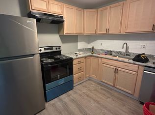 2110 Phillips Rd APT 32, New Bedford, MA 02745