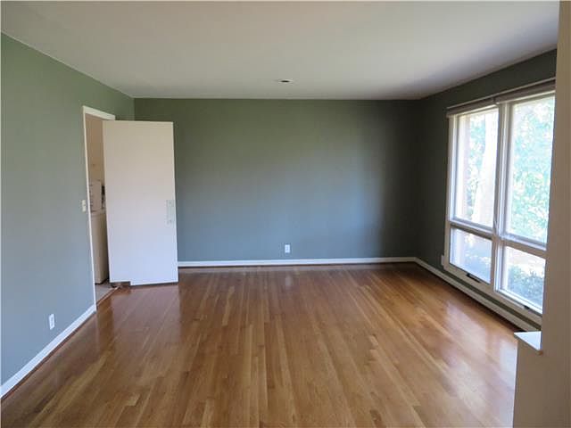 2nd image of 672 Clearview Dr