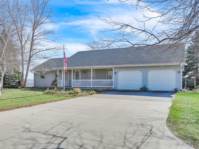882 115th Pl, Knoxville, IA, 50138