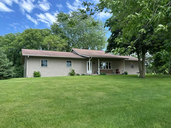 5054 Degantown Rd, Gillett, WI 54124