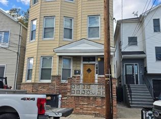 49 Barbara St, Newark, NJ 07105