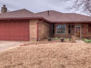 6 Tawana Dr, Shawnee, OK 74804