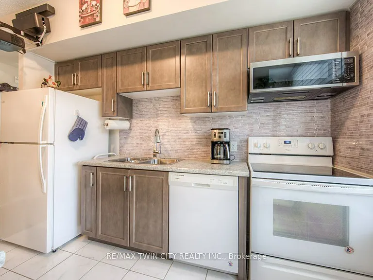 1280 Gordon St #305 — Photo 20