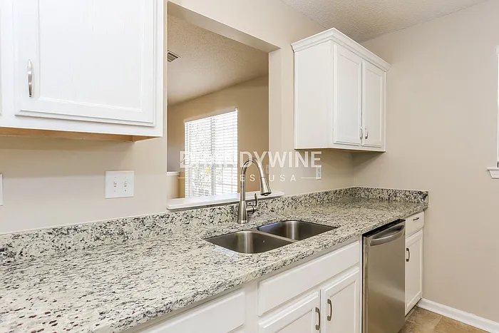 5862 Waggoner Ct — Photo 7