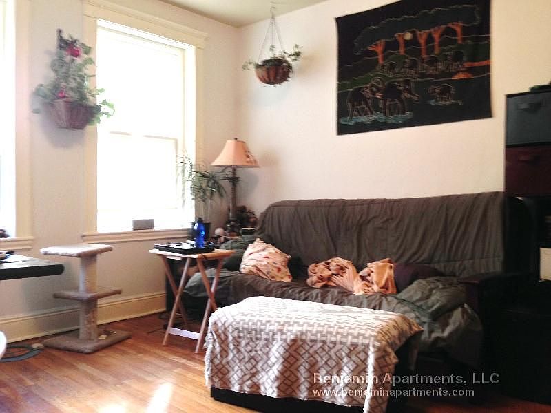 2nd image of 141 Park Dr #29R