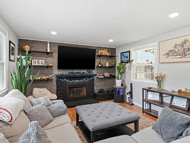 62 N Circle Dr — Photo 4