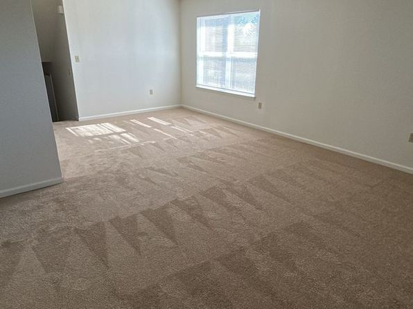 1201 Dakota Dr