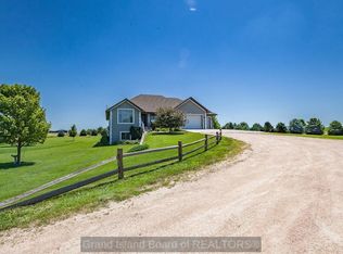 5925 E Bellavista, Cairo, NE 68824