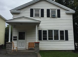 152 E 5th St #B, Oswego, NY 13126