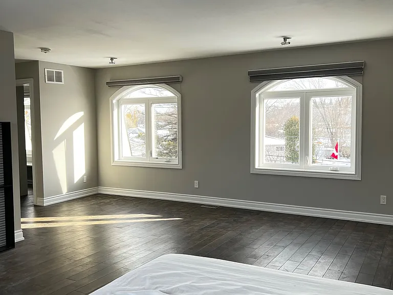 602 Lake Dr S — Photo 3