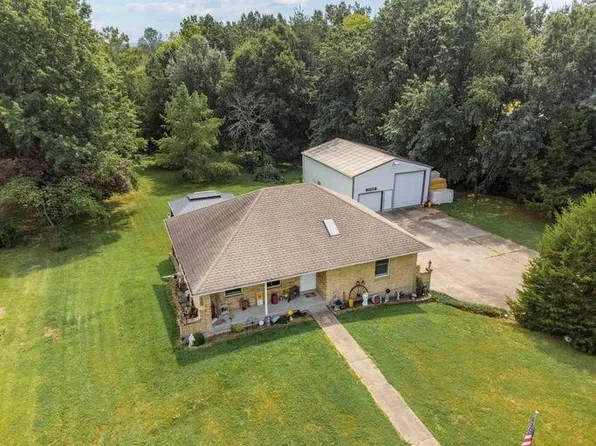 9870 Highway D, Napoleon, MO 64074