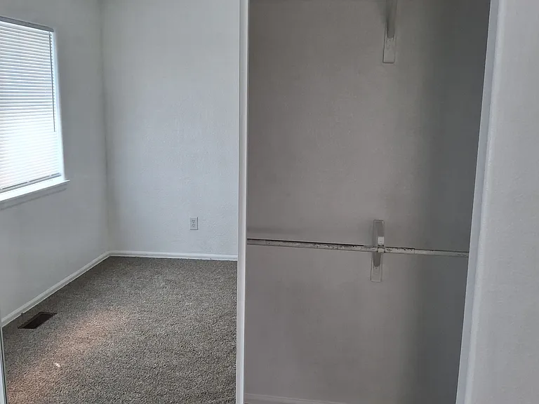 908 S Harmony Dr — Photo 17