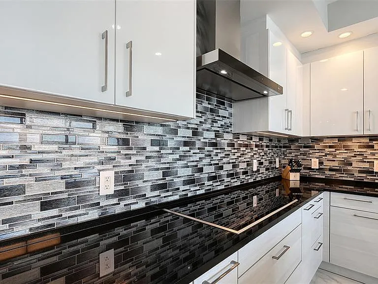 1155 N Gulfstream Ave #1107 — Photo 28
