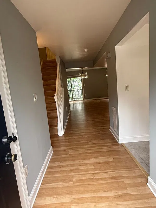 4 bed, 3.5 bath, 1424 sqft, $3,600 — Photo 1