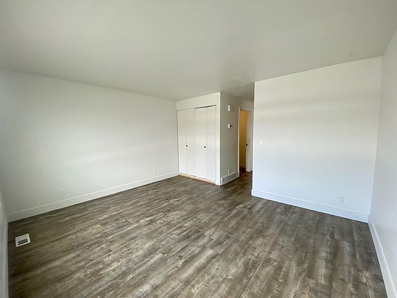 3rd image of 3330 S Valcrest Dr #A-b