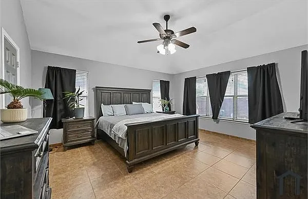 4418 Emerald Leaf Dr — Photo 8
