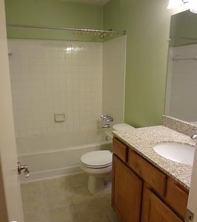 4th image of 3175 Summit Square Dr #5-D11