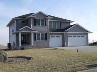 414 Limerick Dr, Jesup, IA 50648