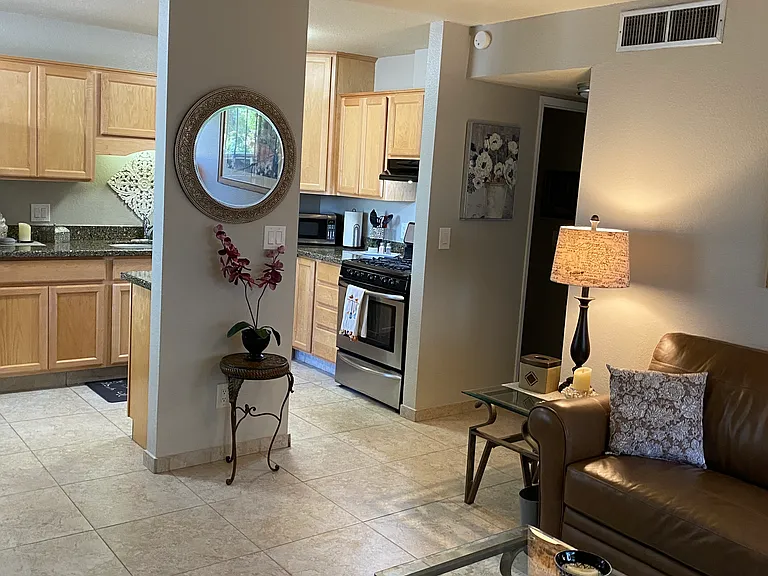 810 S Langley Ave #102 — Photo 8