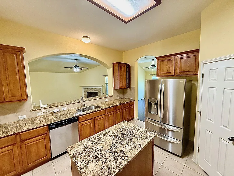 3512 Hidden Lake Xing — Photo 4