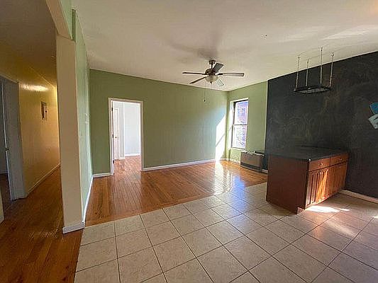 5th image of 519 Halsey St APT 3L