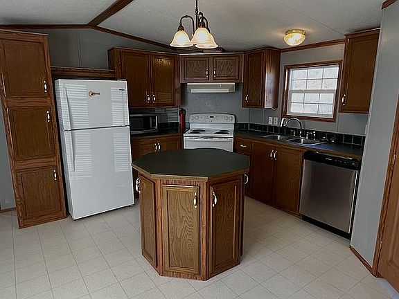 4th image of 622 Highway 126 Lot 25