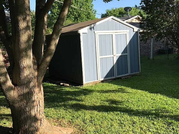 5th image of 600 NW Barbara Ln