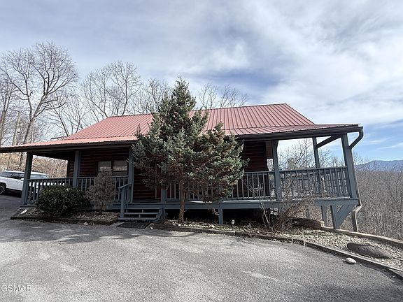 3rd image of 3767 Old Mountain Rd