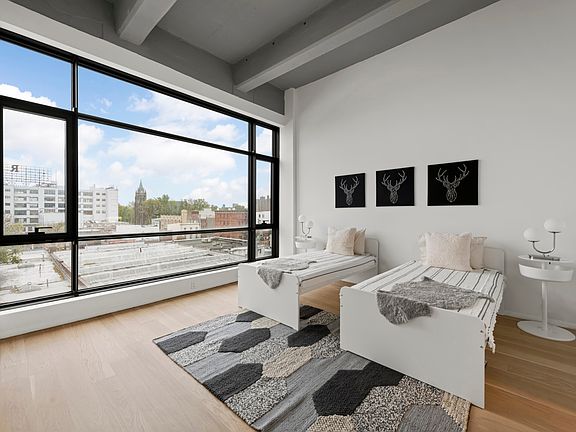 3rd image of 160 Imlay St #4B