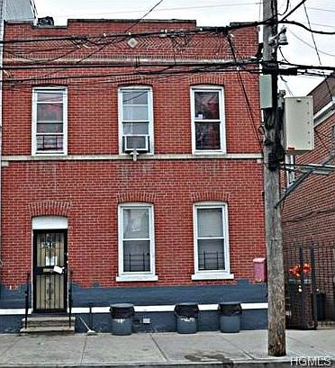 2nd image of 3548 Holland Ave