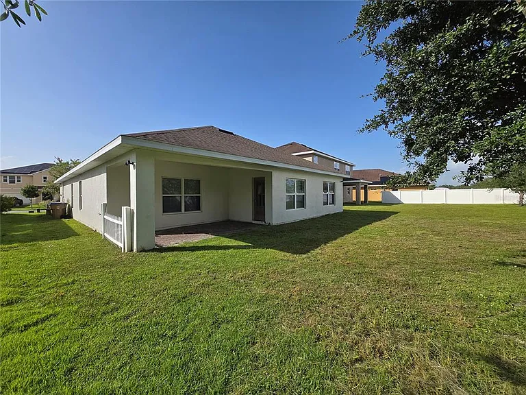 2476 Addison Creek Dr — Photo 3