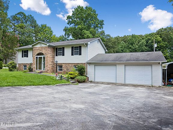 2nd image of 663 W Hills Dr