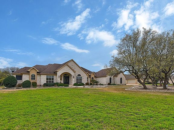 2nd image of 205 Buena Vista Dr