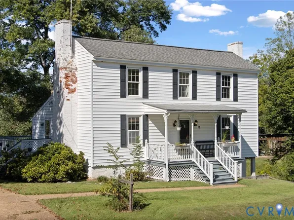17 Church St, Cartersville, VA 23027
