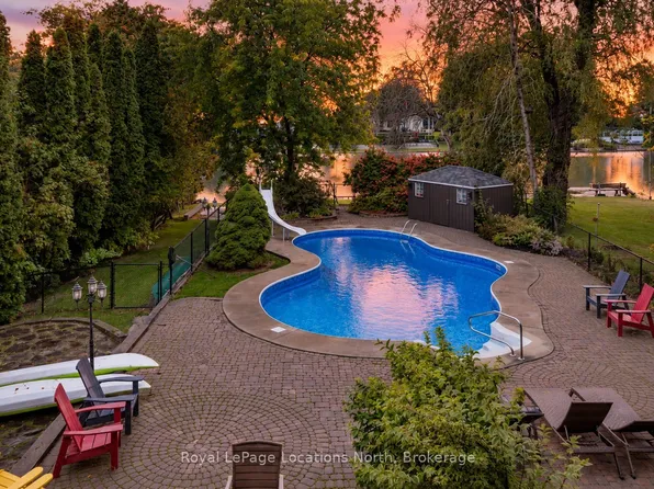280 Oxbow Park Dr, Wasaga Beach, ON L9Z 2V6