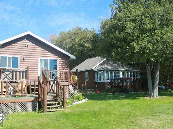 5096 Oden Rd, Alanson, MI 49706