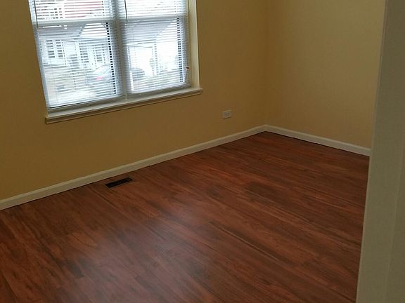 4th image of 7455 Grant Cir