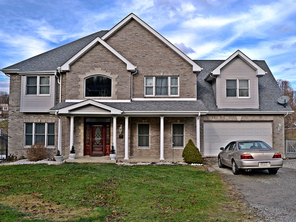 1st image of 110 Adella Ct