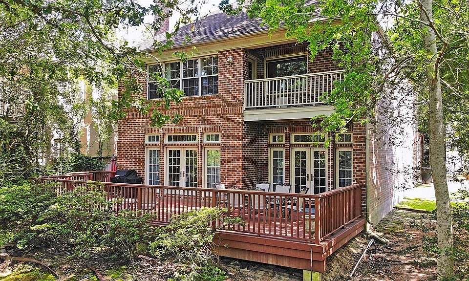 1st image of 57 Briar Hollow Ln APT 3