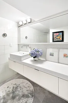 Sold by Compass | media 7