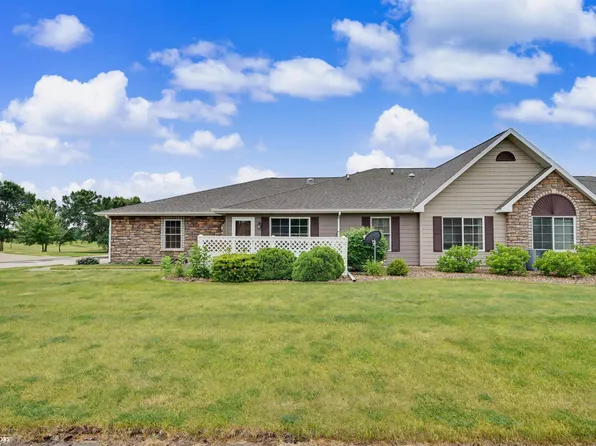 1610 E Deer Run Ln, Mount Pleasant, IA 52641
