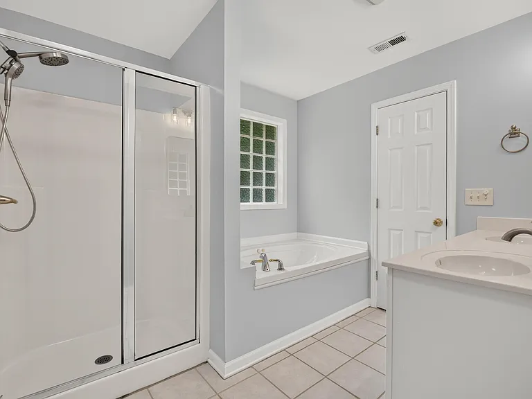 3013 Englefield Dr — Photo 21