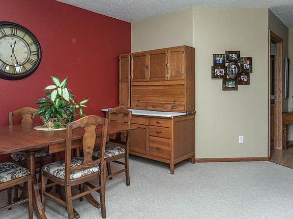 3rd image of 815 Morningside Dr