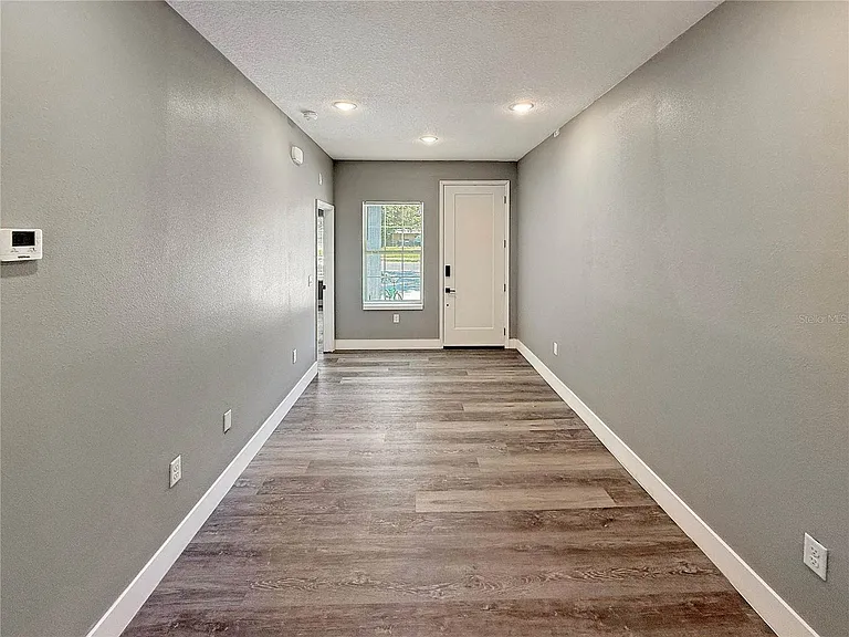 323 Pearl St #1 — Photo 7