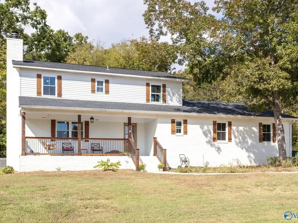 414 Hough Rd, Laceys Spring, AL 35754