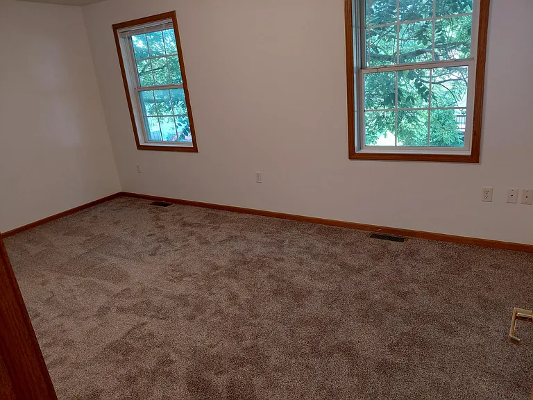 2415 Lila Ln — Photo 8