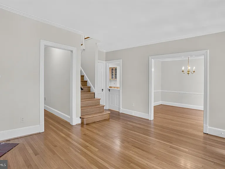 4705 Hunt Ave — Photo 13