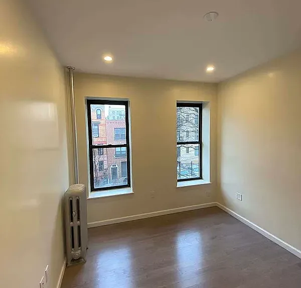 190 Wadsworth Ave #26 — Photo 1